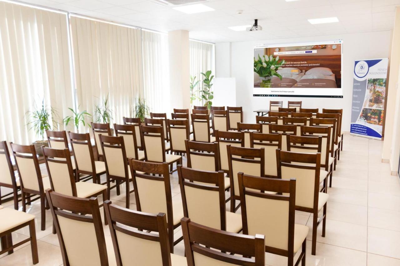 Hotel Katowice Premium エクステリア 写真