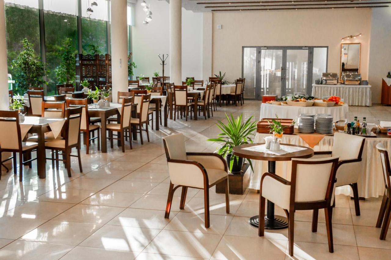 Hotel Katowice Premium エクステリア 写真