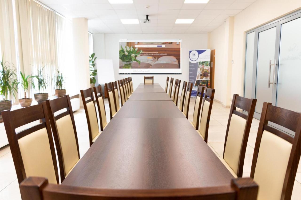 Hotel Katowice Premium エクステリア 写真
