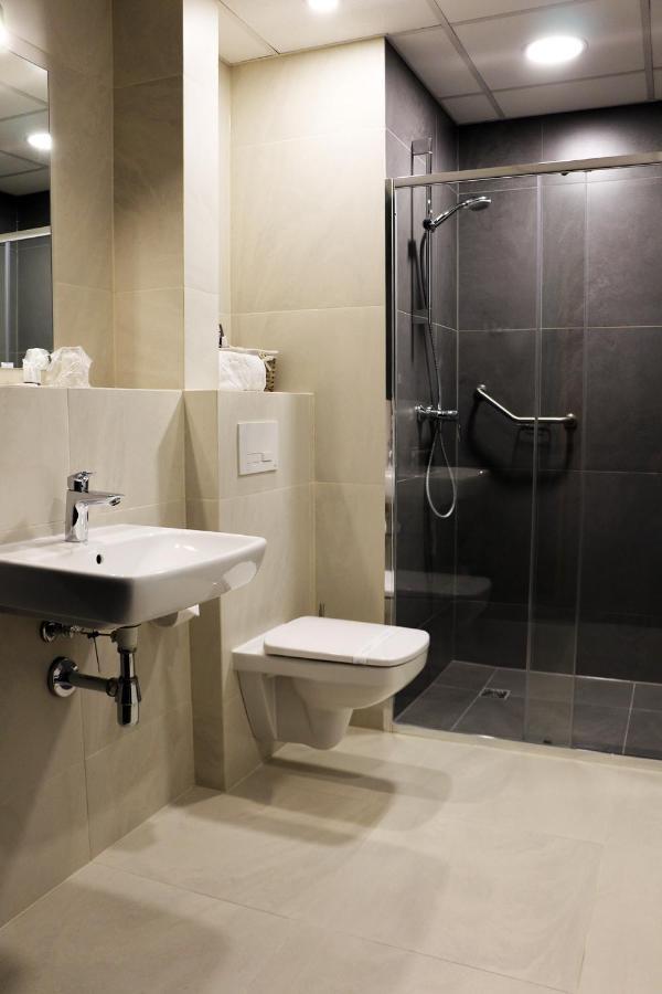 Hotel Katowice Premium エクステリア 写真